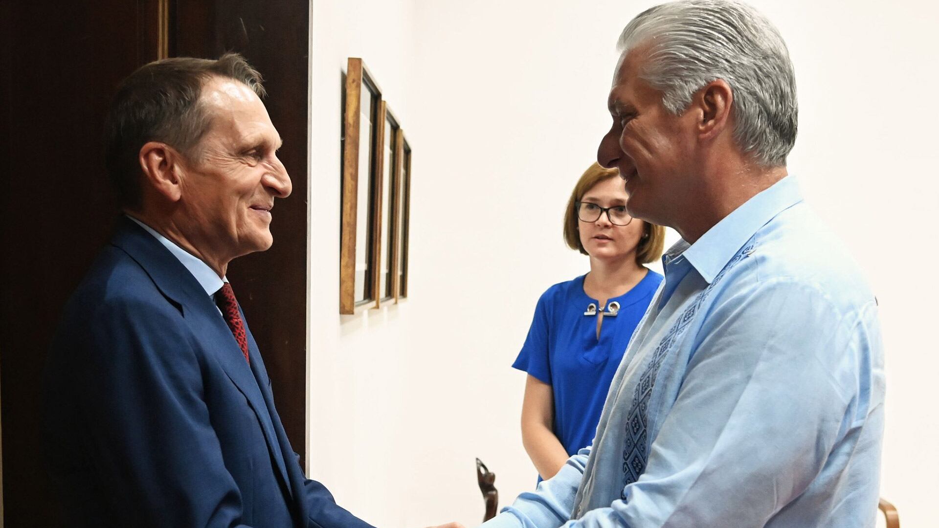 “Para nosotros es un placer recibirte en Cuba”, dijo el dictador de Cuba, al dialogar con Sergei Naryshkin, director del Servicio de Inteligencia Exterior de Rusia