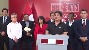 Transportistas se reunen con la bancada de Ahora Nación en el Congreso y exigen un encuentro con Keiko Fujimori
