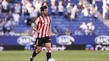 El central del Athletic Club Dani Vivian sufre una lesión en el aductor