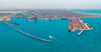 Funcionarios del MTC visitaron el terminal y se reunieron con DP World Callao para revisar las inversiones previstas.