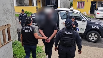 Detienen a mujer en Panamá por presunta corrupción de menores