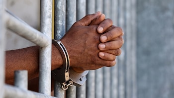 Opositor cubano Maikel Armentero vuelve al sistema penitenciario tras una protesta por los apagones