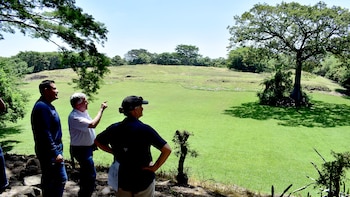 El Salvador y Estados Unidos impulsan la tercera fase de conservación en el Parque Arqueológico Cihuatán