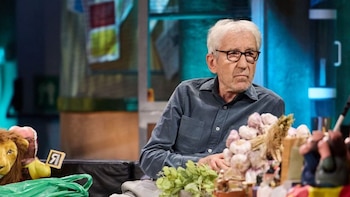 José Sacristán agradece “el posicionamiento” del papa León XIV en ‘La Revuelta’: “Antes de la prioridad nacional está la prioridad moral”