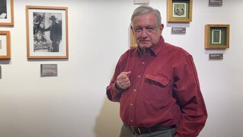 Con la canción “Peregrina”, AMLO