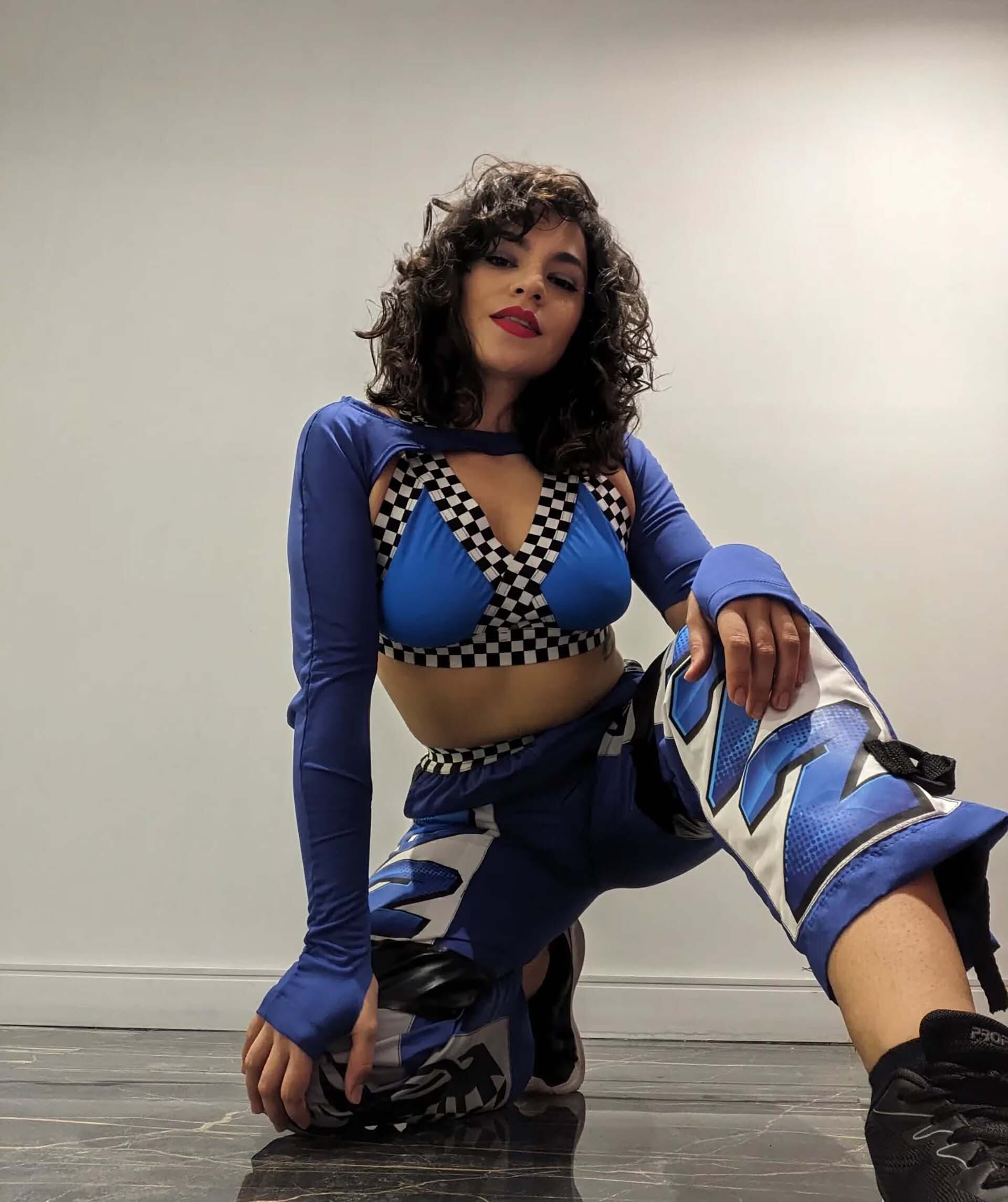 La artista se crió en una familia donde el arte, especialmente la música, la fue guiando hasta su vocación (@isabaronok)