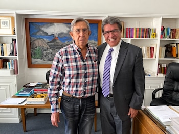 Monreal destacó que Cárdenas insistía en la importancia de no abandonar la defensa de la democracia mexicana.