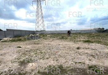 Encuentran un túnel clandestino de presunto huachicol a solo 20 metros de ductos de Pemex en Nuevo León. FGR