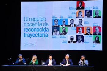 Axel Kicillof acto en La Plata PJ bonaerense