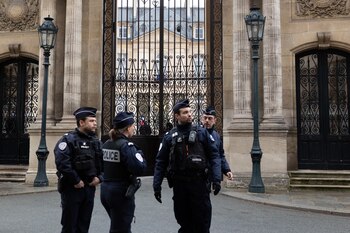 El hombre fue detenido esta