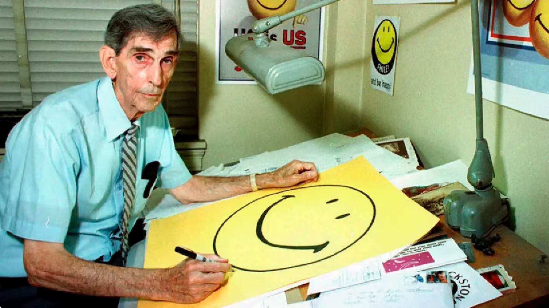 La satisfacción por logros materiales, como una promoción laboral o una nueva casa, disminuye a medida que la novedad se desvanece. (AP)