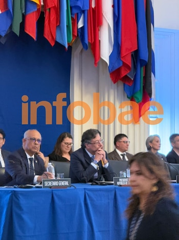 Gustavo Petro antes de exponer