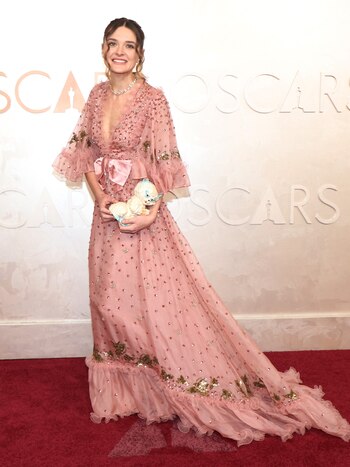 Charlotte Lawrence hizo una entrada