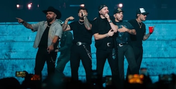 Grupo Frontera combina cumbia, norteño y música regional mexicana en su propuesta - crédito @grupofrontera/ Instagram