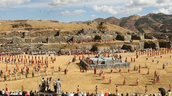 Cusco se prepara para la llegada del papa León XIV: Espera recibir hasta 100 mil devotos en Sacsayhuamán