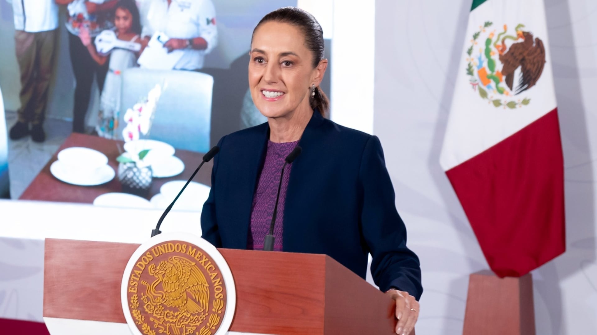 Claudia Sheinbaum durante la mañanera de este 26 de agosto en Palacio Nacional. (Presidencia)