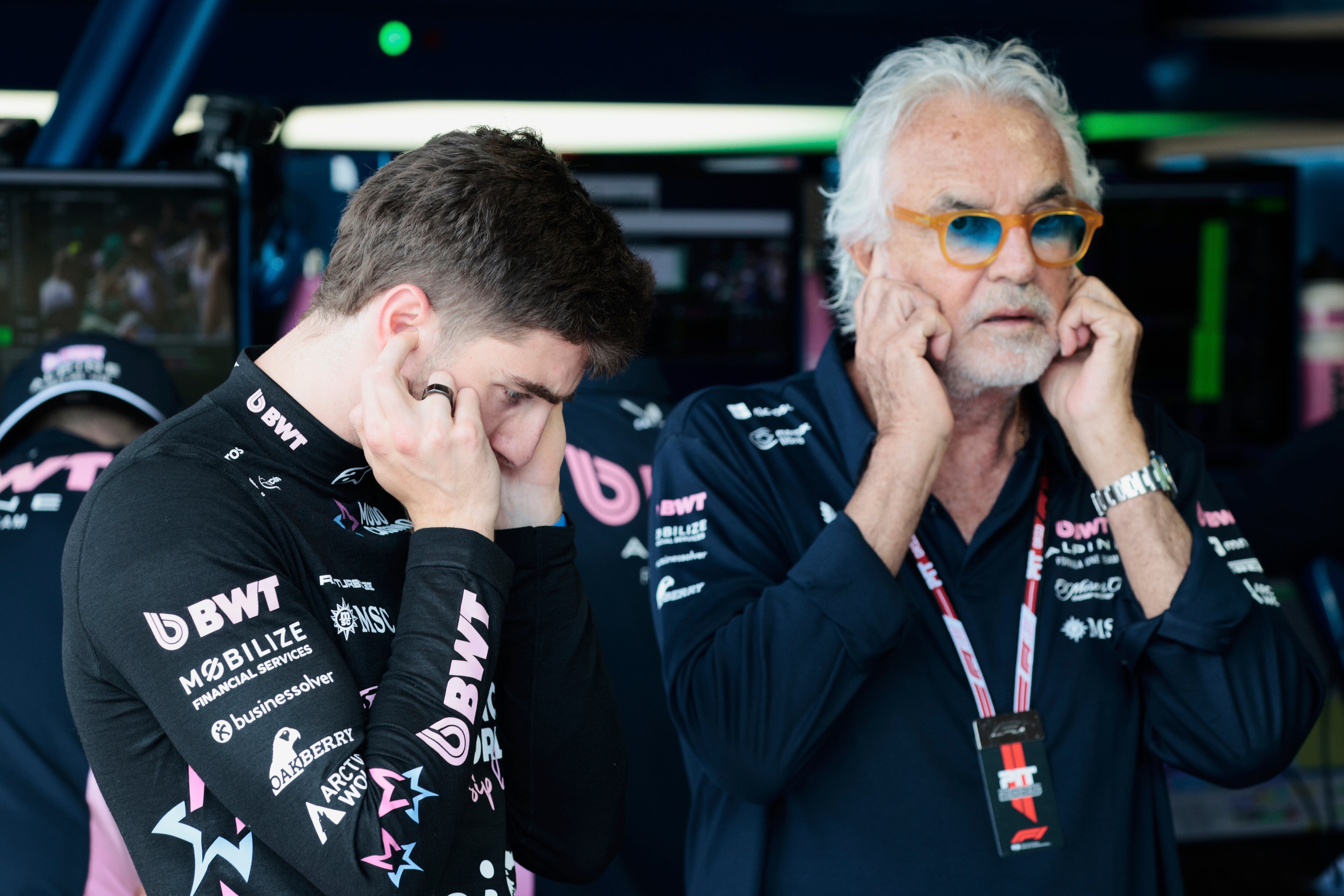 Briatore y Doohan en Miami, poco antes de ser quitado de la butaca titular (Foto: Shawn Thew/ AP)