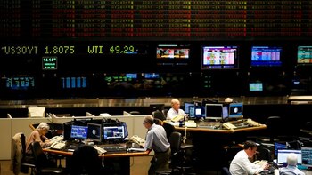 Acciones y bonos siguen muy