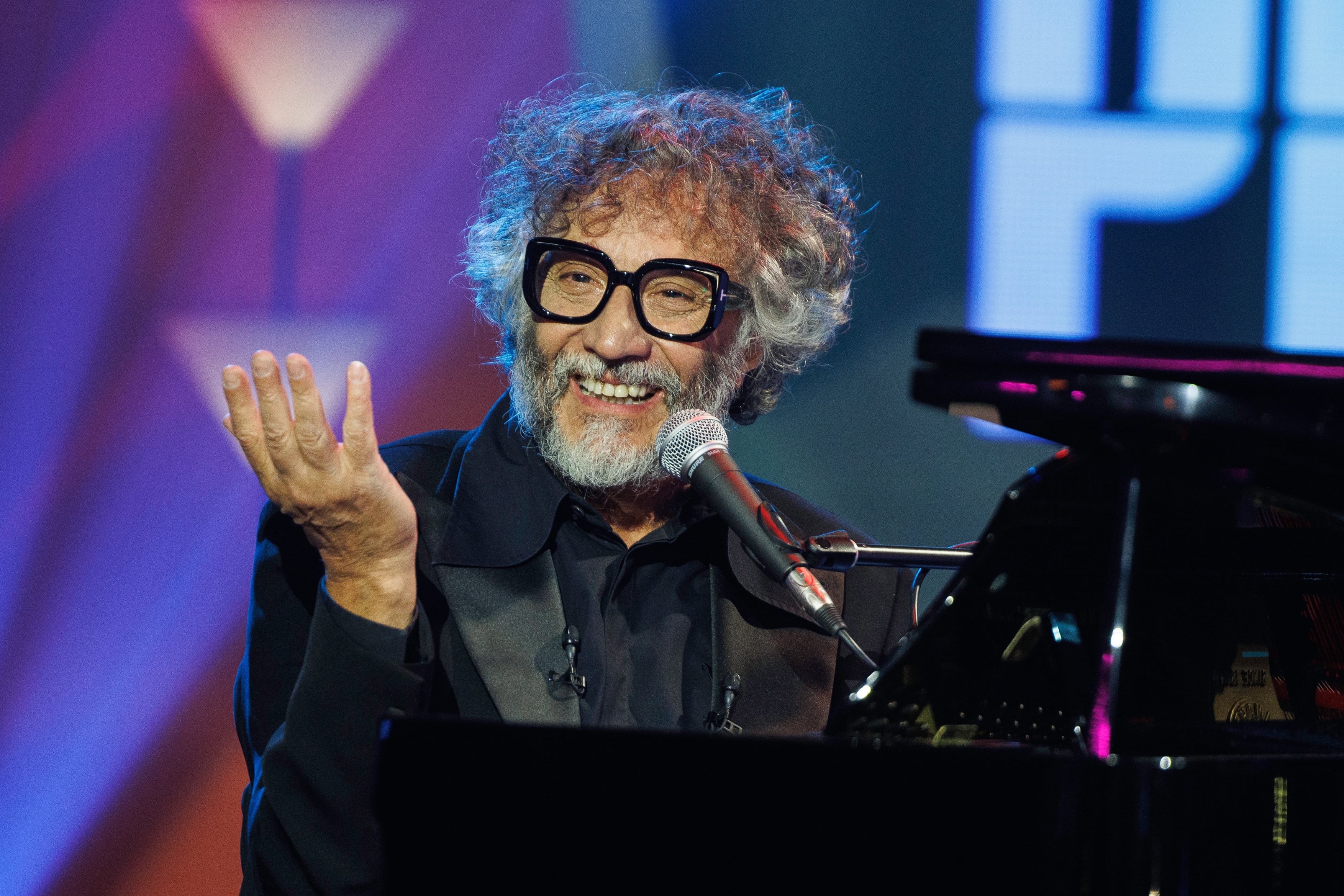 Fito Páez se sacó siete muelas para no hacer la colimba