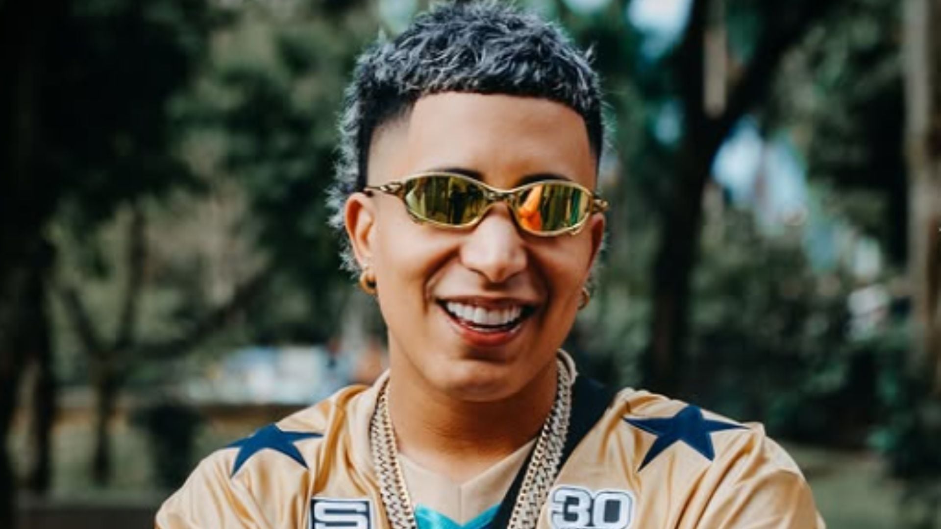 Streamer colombiano pidió a padres de familia que no dejen a sus hijos ingresar a famoso videojuego en línea: “Pasan cosas muy perturbadoras”