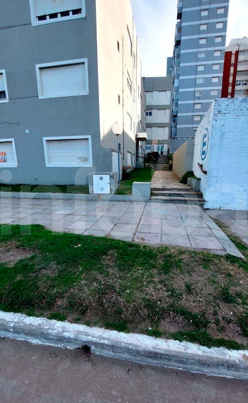 Tras la demanda de una vecina, un consorcio deberá adaptar el acceso al edificio para personas con movilidad reducida