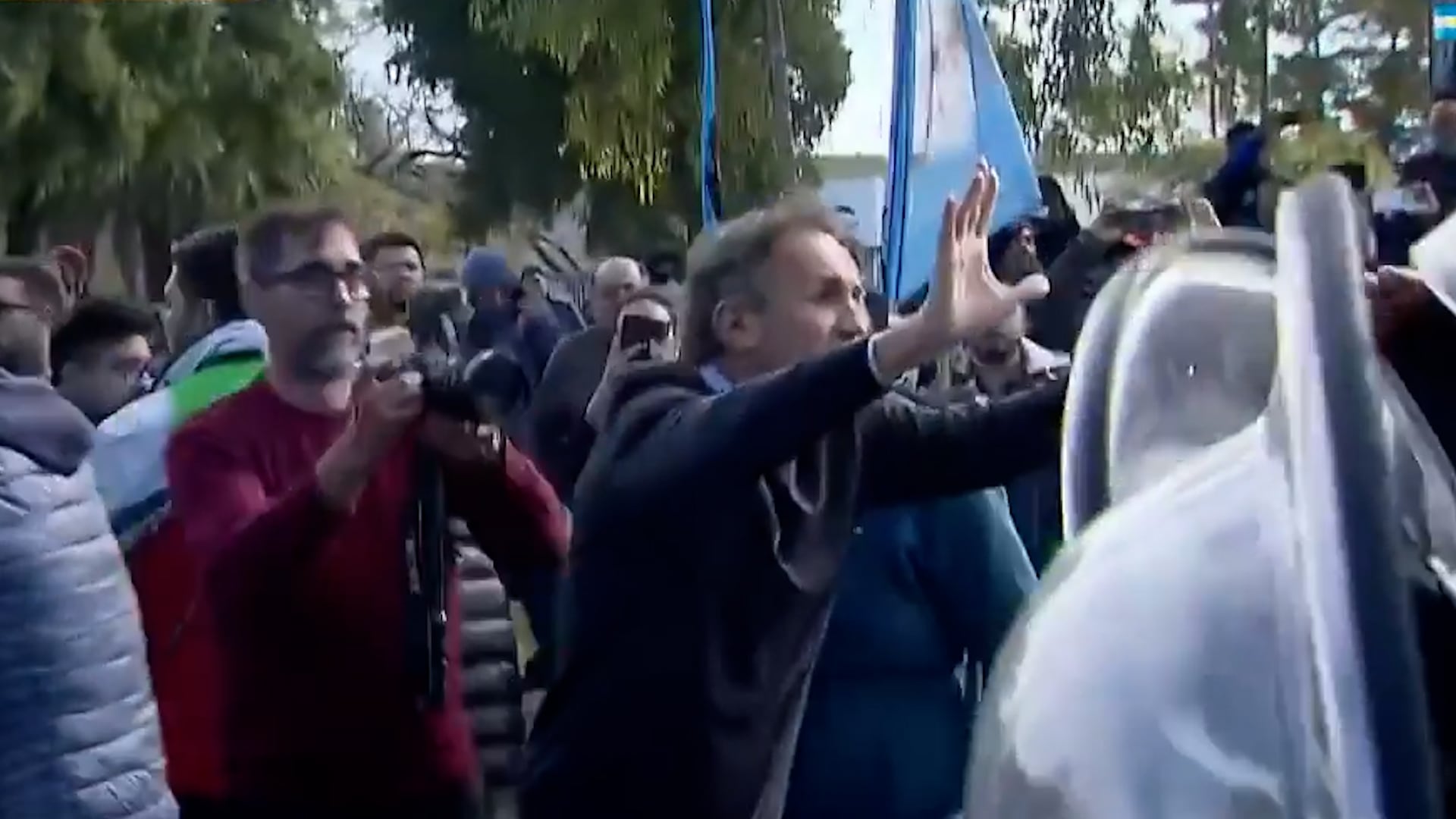 Katopodis intentó frenar el avance policial contra los manifestantes