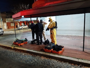 Alerta por un camión que derramó oxígeno líquido en Monte Castro: evacuaron una cuadra entera