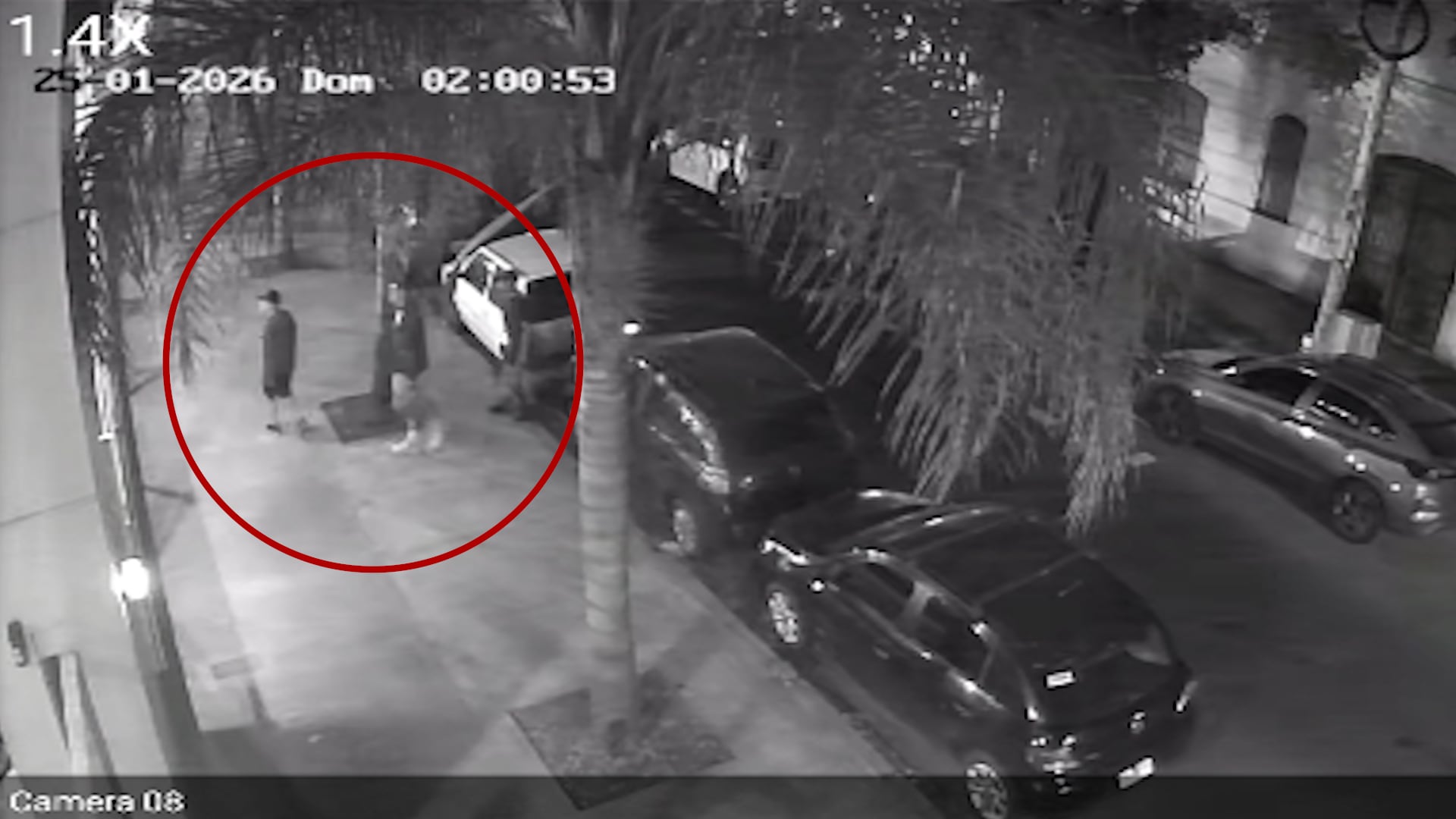 Eran las 2 de la madrugada cuando los asaltantes comenzaron las tareas de inteligencia para determinar el mejor lugar de ingreso a la agencia.