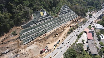 El alto índice de accidentes viales en la carretera Panamericana, en el tramo Los Chorros, y el grado de peligro que representa esta vía, ha llevado a las autoridades a ejecutar un proyecto de ampliación y construcción de un viaducto en la zona./ (Ministerio de Obras Públicas)
