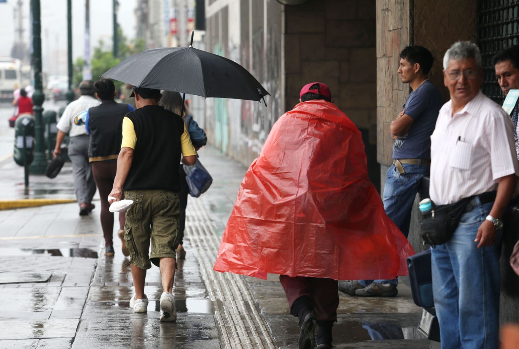 Senamhi alerta por lloviznas de moderada a extrema intensidad en la costa del 14 al 16 de agosto