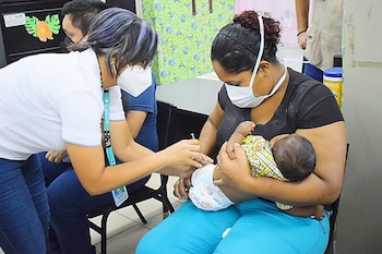 Más de 1.2 millones de hondureños serán inmunizados en todo el país. (FOTO: Diario El País)