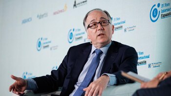 IAG advierte de la presión del crudo por la crisis en Oriente Medio y critica retrasos en las entregas