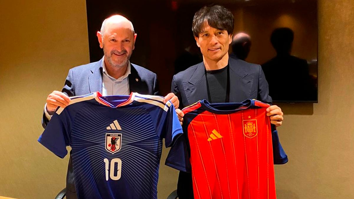 (X / @rfef)