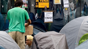 Los caseros tendrán que justificar los contratos temporales y no podrán encadenarlos: las nuevas normas para los alquileres de corta duración y por habitaciones del decreto de vivienda