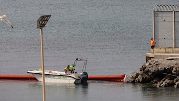 La Guardia Civil blinda la frontera de Ceuta y lanza un mensaje a los migrantes que están en Marruecos: “Si la pasas, te devuelven”