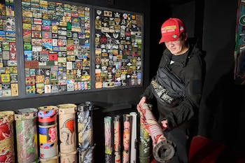 Kilderov utiliza su arte y