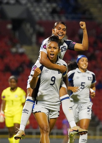 o: Bajo la dirección táctica, El Salvador ha logrado su mejor ubicación histórica en el escalafón de la FIFA, superando el invicto en la ronda clasificatoria (Foto cortesía Selecta SV).