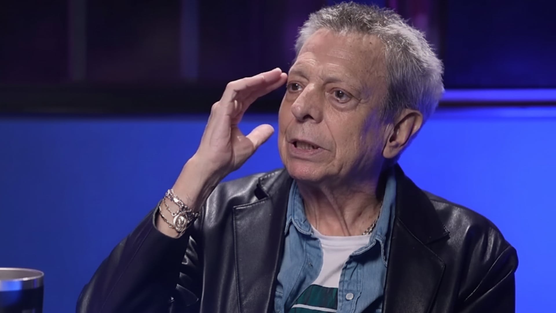 El actor mexicano fue rápidamente asistido en el lugar y logró estabilizarse sin que fuera necesario su traslado a un hospital (Fernando Lozano / YouTube)