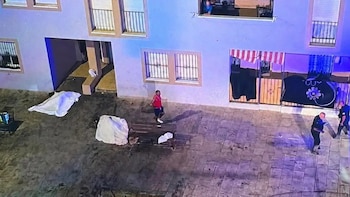 Todo lo que se sabe del crimen de Isla Cristina: un posible ajuste de cuentas entre clanes, familiares de ‘El Baba’, un menor ajeno al conflicto y una motocicleta quemada