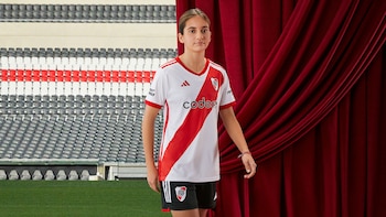 La nueva camiseta titular de