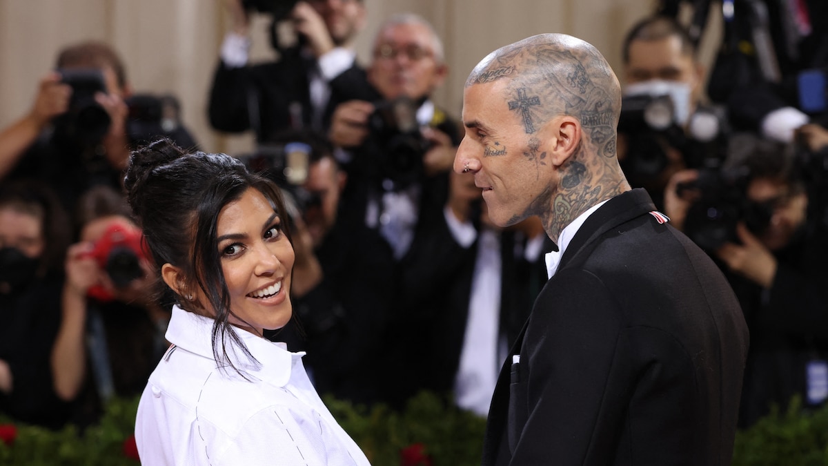 Imagen de la noticia: Travis Barker y Kourtney Kardashian: el mensaje que transformó una amistad de 15 años en una historia de amor