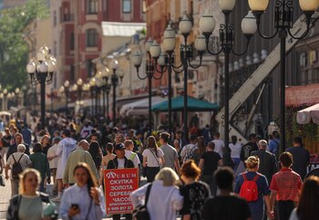 Peatones en la calle Arbat