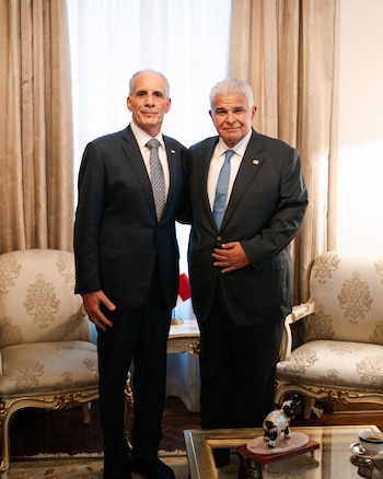 Honduras y Panamá reafirmaron su cooperación política y diplomática sobre la base de intereses comunes en desarrollo, integración regional y mecanismos multilaterales.