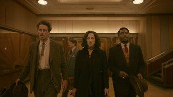 Dos soldados y una enfermera