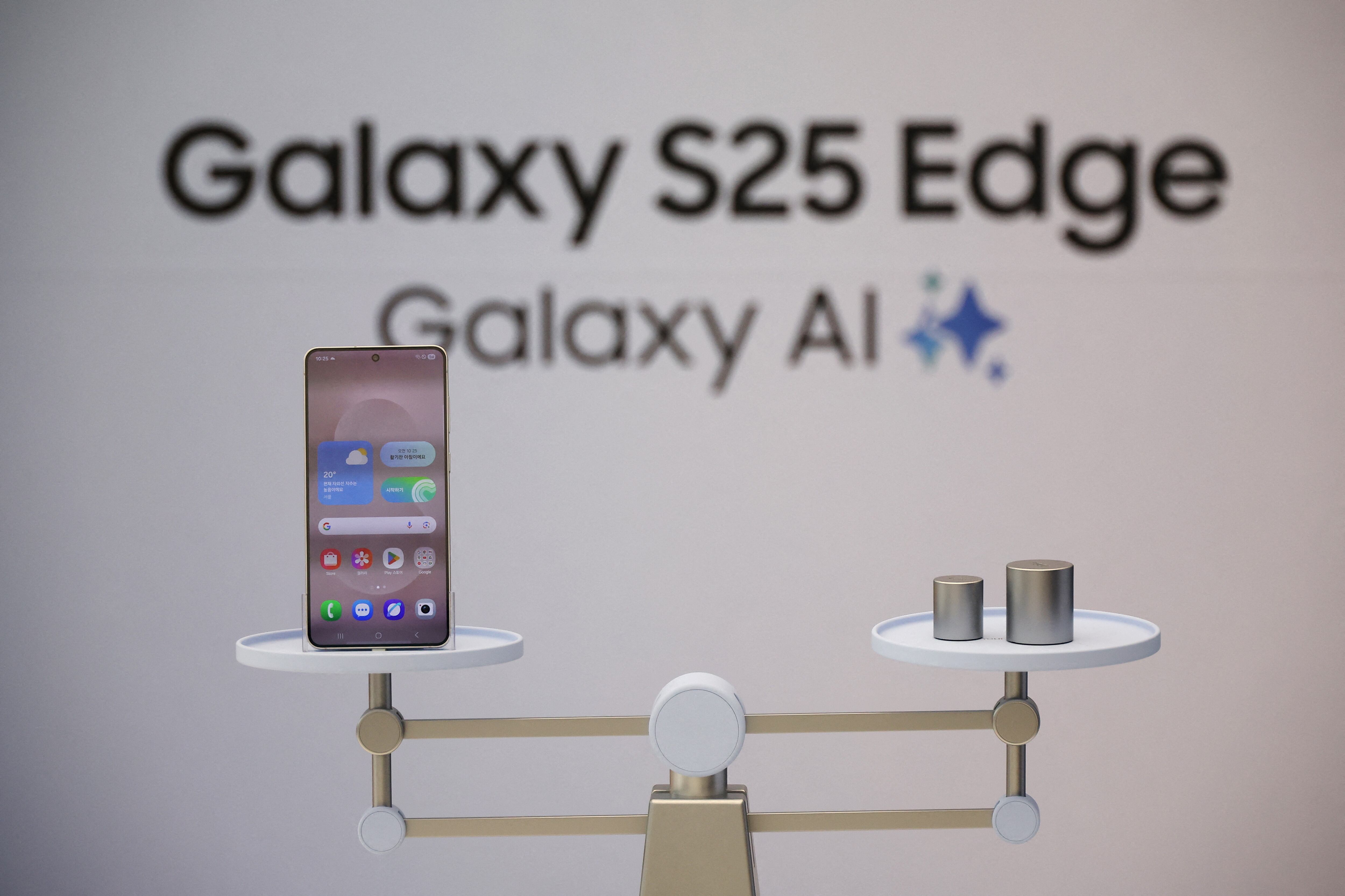 Samsung recientemente reveló el nuevo Galaxy S25 Edge. REUTERS/Kim Hong-Ji