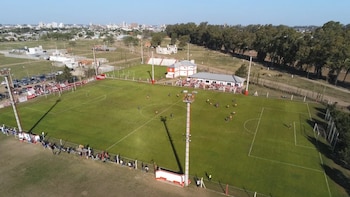 El Ministerio de Seguridad prohibió el ingreso a eventos deportivos a tres personas luego de violentos incidentes