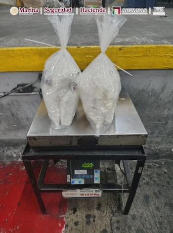Encuentran en el AICM metanfetamina dentro de una maquina para carpintería: tenia como destino Australia. Semar