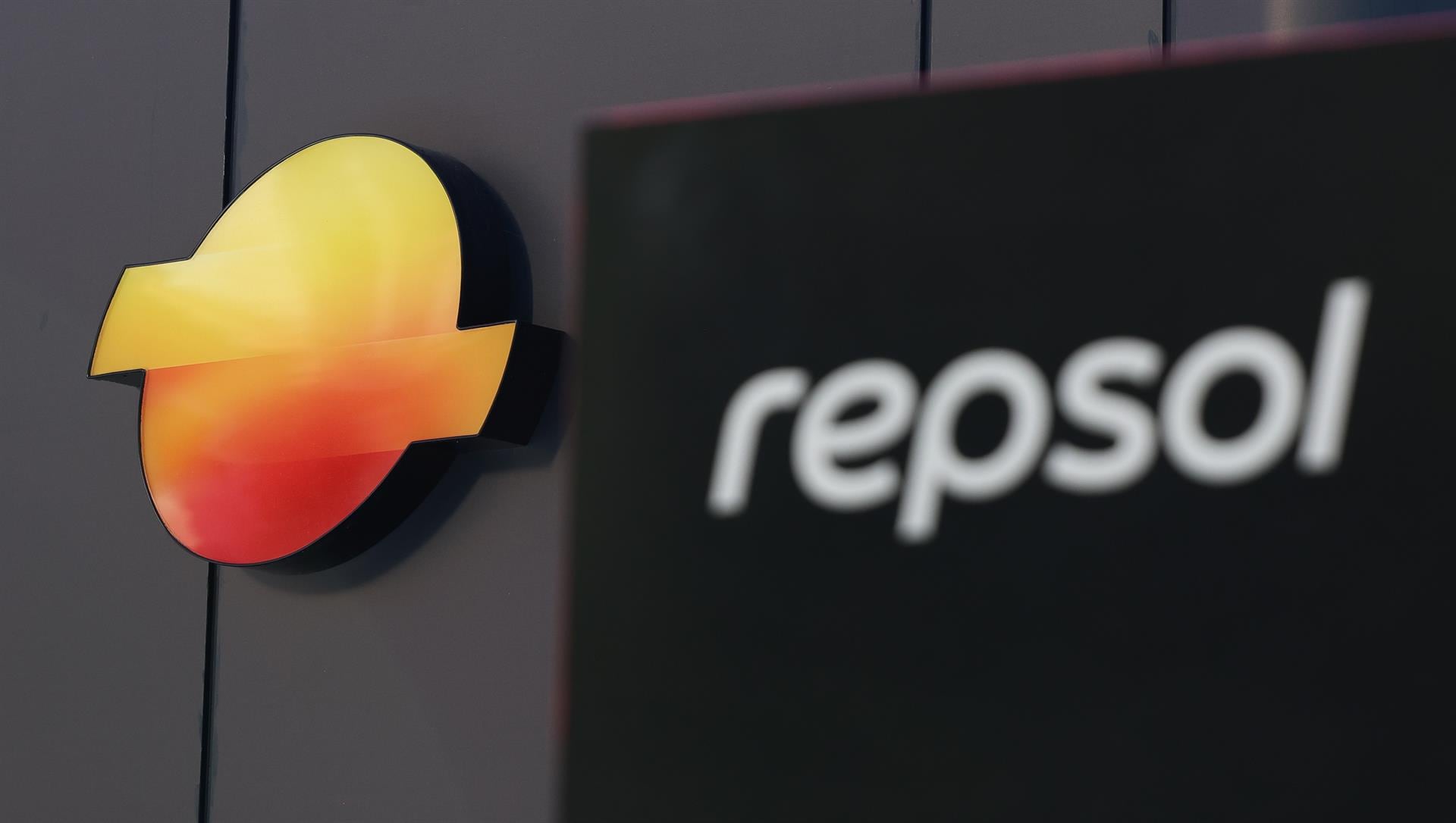Repsol busca reanudar exportaciones de crudo de Venezuela tras revocación de licencia por EEUU