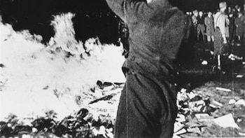La cultura incendiada: la “acción contra el espíritu antialemán” y la noche en que 20 mil libros ardieron en las calles de Berlín