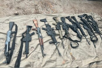 Ejército detiene a 10 sujetos con arsenal y vehículos en Culiacán, Sinaloa
